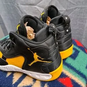%NIKE JORDAN JUMPMAN PRO R X Size 13 CQ6116-007 / AJ8 Jordan Pro RX Black University Gold for Sale | Authenticity  main image 2